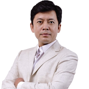 国家一级演员何政军与圣雅诺品牌手表签署品牌代言合作协议