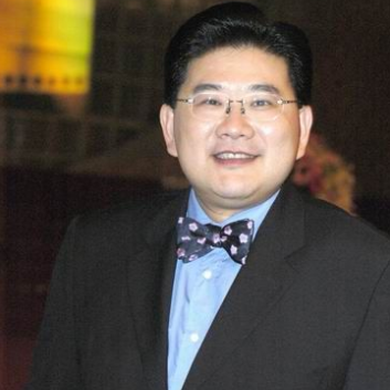曹可凡、关礼杰出席上海首届美业高端财富论坛