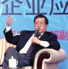 海南昌建房地产活动“龙永图”